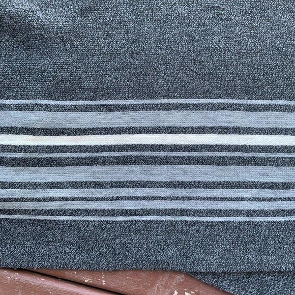 Roots poncho - Picture 2 of 7